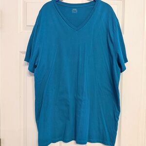 Men’s Emerald V-Neck Shirt